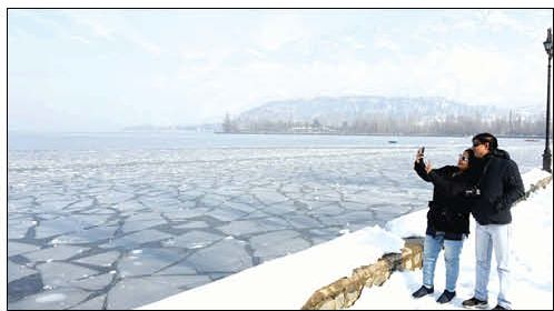 Srinagar records minimum temperature of minus 8.8 deg C, lowest in 30 years: Officials