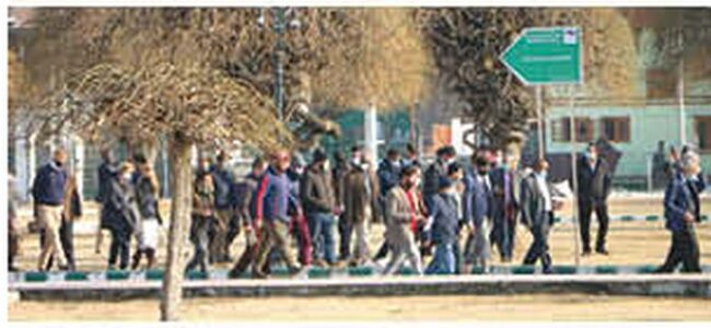 Foreign envoys begin 2-day visit to assess situation in JK Foreign envoys begin 2-day visit to assess situation in JK