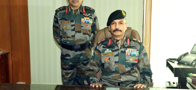 Lt Gen BS Raju hands over charge of GOC 15 corps Lt Gen Devendra Pandey Lt Gen BS Raju hands over charge of GOC 15 corps Lt Gen Devendra Pandey
