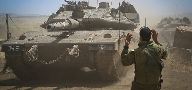 Israeli tanks pound Gaza ahead of possible ground incursion Israeli tanks pound Gaza ahead of possible ground incursion