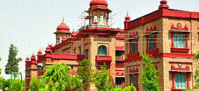 Pak Army gifts rare Buddha statue to Peshawar Museum Pak Army gifts rare Buddha statue to Peshawar Museum