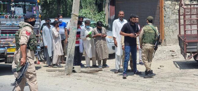 Searches, frisking intensified head of August 15 functions in Kashmir 