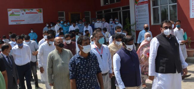 Parliamentary Standing Committee on Health & FW begins its 3-day study tour of Kashmir Parliamentary Standing Committee on Health & FW begins its 3-day study tour of Kashmir