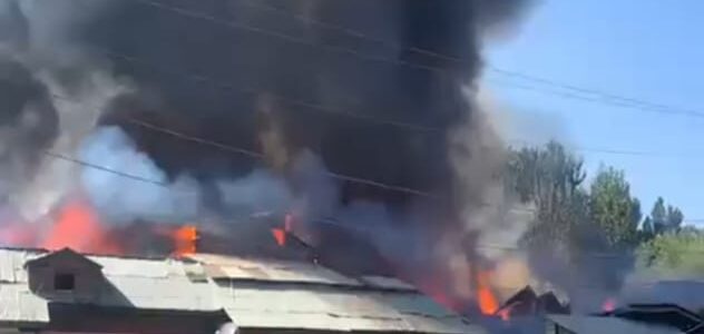 Fire breaks out in Srinagar’s Parimpora area