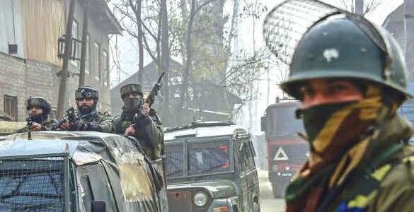 Two Army men, militant killed in Shopian encounter