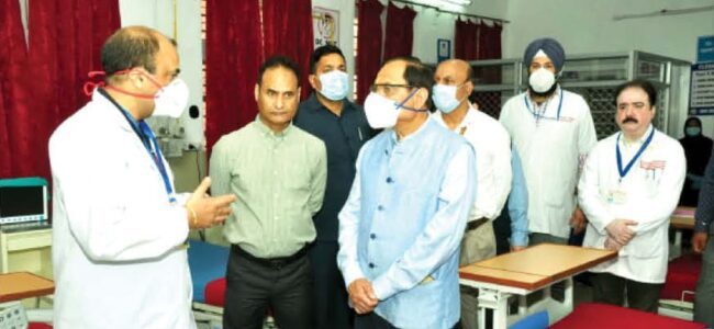 ‘National Vaccination Day’: Advisor Bhatnagar launches COVID-19 vaccination drive for 12-14 years ‘National Vaccination Day’: Advisor Bhatnagar launches COVID-19 vaccination drive for 12-14 years