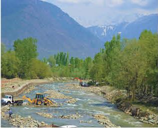 Illegal mineral extraction goes unabated in Pulwama