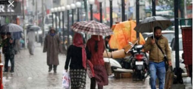 Heat wave continues in Jammu, light rains lash Kashmir Heat wave continues in Jammu, light rains lash Kashmir