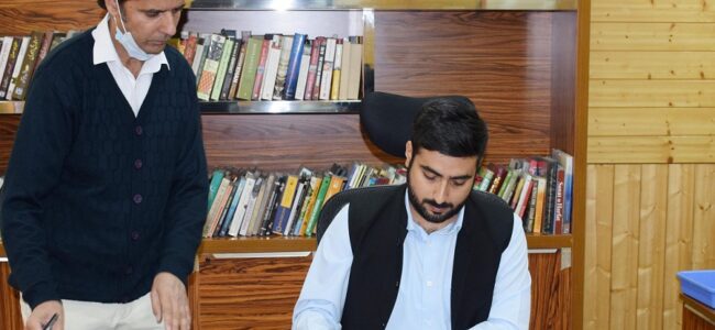 Akshay Labroo assumes charge as Dir. Information