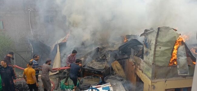 Darul Uloom, two houses damaged in fire mishap at Khaniyar Srinagar Darul Uloom, two houses damaged in fire mishap at Khaniyar Srinagar