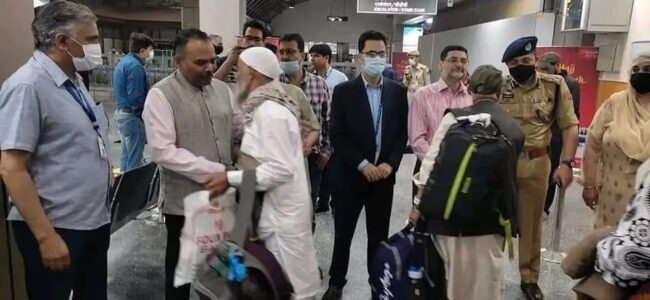 First batch of 145 JK pilgrims return from  Saudi Arabia after performing Hajj