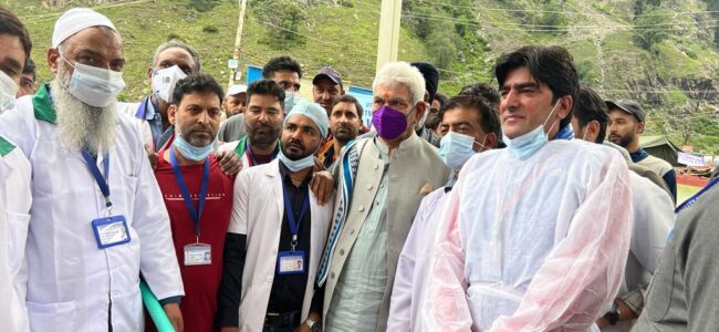 Lt Governor visits Chandanwari, takes stock of facilities and arrangements