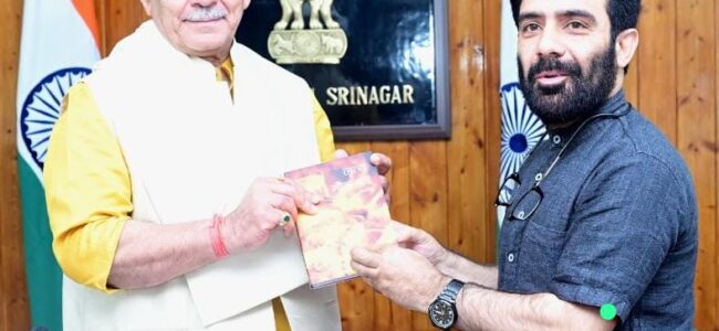 Lt Governor releases Hindi Ghazal anthology of Satish Vimal