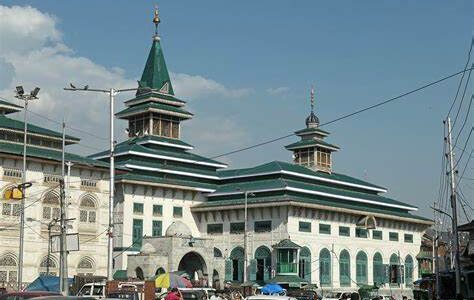 Waqf Board imposes ban on receiving of donations forcibly, through exploitative means