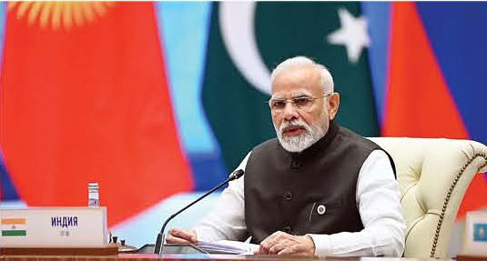 PM Modi pays tributes to Bose on Parakram Diwas