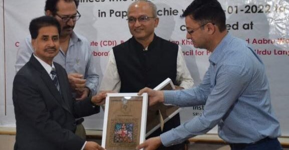 Govt committed to support J&K towards development of crafts, artisans: Prashant Goyal