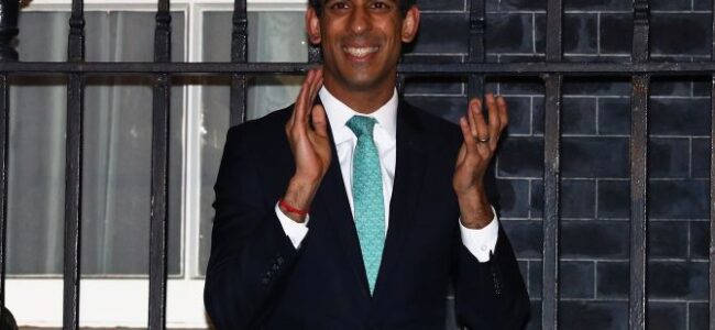 Rishi Sunak wins Tory contest to make history as UK’s first Indian-origin PM Rishi Sunak wins Tory contest to make history as UK’s first Indian-origin PM
