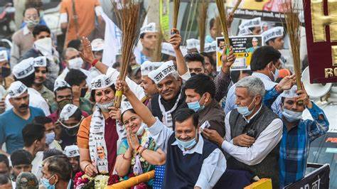 Delhi LG directs chief secy to recover Rs 97 crore from AAP for ‘political advertisements’ Delhi LG directs chief secy to recover Rs 97 crore from AAP for ‘political advertisements’