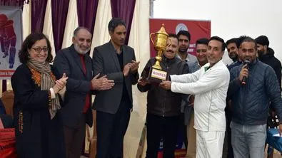 VC’s 3rd Cricket Tournament concludes at IUST VC’s 3rd Cricket Tournament concludes at IUST