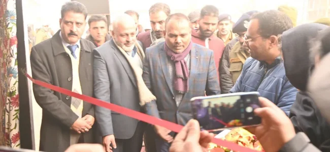 Div Com Kmr inaugurates 5-day multimedia exhibition on Amrit Mahotsav Div Com Kmr inaugurates 5-day multimedia exhibition on Amrit Mahotsav