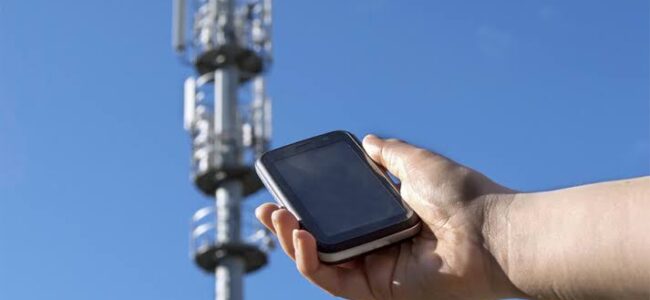 Poor cellular network irks Bandpawa Shopian residents