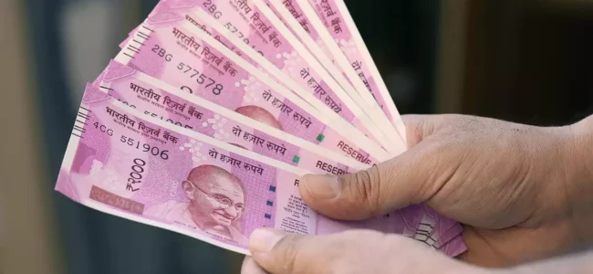 RBI to withdraw Rs 2,000 notes from circulation RBI to withdraw Rs 2,000 notes from circulation