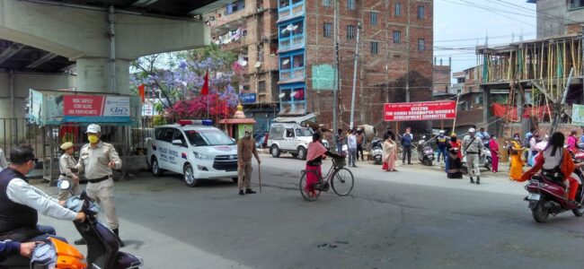Life limps back to normalcy in Manipur, curfew relaxed Life limps back to normalcy in Manipur, curfew relaxed