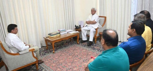 Delegation of CCI Jammu calls on Lt Governor