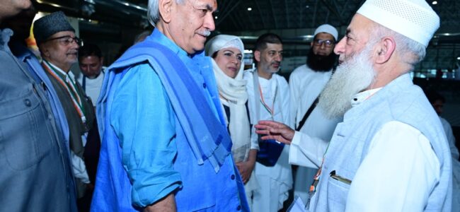 Lt Guv flags off 1st batch of Hajj pilgrims from Srinagar International Airport Lt Guv flags off 1st batch of Hajj pilgrims from Srinagar International Airport