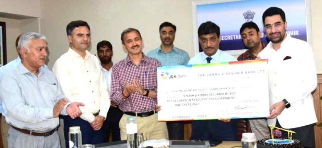 JKCCC presents dividend cheque of ₹ 1.0 Cr to CS