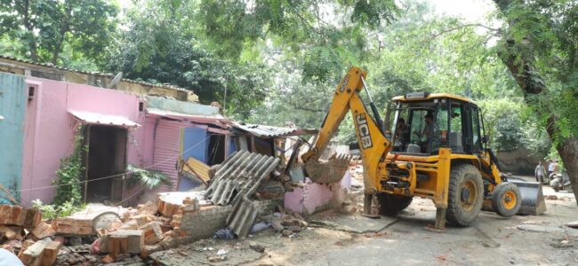 3,982 kanals of custodian land under illegal occupation in Kashmir: Government 3,982 kanals of custodian land under illegal occupation in Kashmir: Government