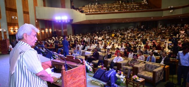 Lt Governor inaugurates National Tribal Festival at Srinagar