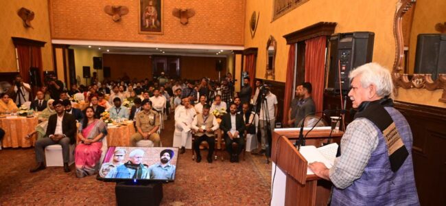Lt Governor attends valedictory session of Samagra Awaas-Convergence under PMAY-G at Srinagar