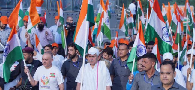 Tiranga rally in Sgr draws huge crowds, Lt Guv says people’s participation reflects their patriotism
