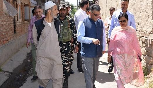Mandeep Kaur visits Harwan block of Srinagar Mandeep Kaur visits Harwan block of Srinagar