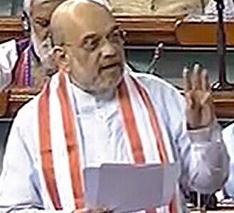 Shah pays homage to soldiers, security forces on Vijay Diwas