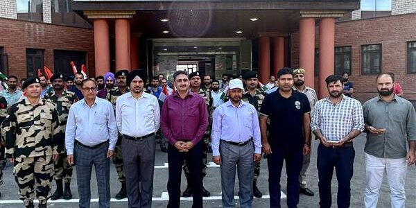 Comm Secy I&C hoists National Flag, unveils ‘Martyrs’ Memorial’ at JKEDI Comm Secy I&C hoists National Flag, unveils ‘Martyrs’ Memorial’ at JKEDI