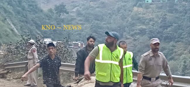 Four killed as huge boulder hits vehicle in Banihal on Jmu-Sgr highway