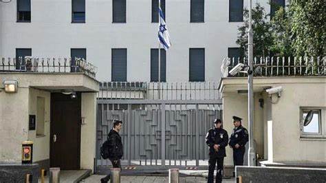 New Iranian attacks target Israel and US bases as more Israeli strikes hit Lebanon