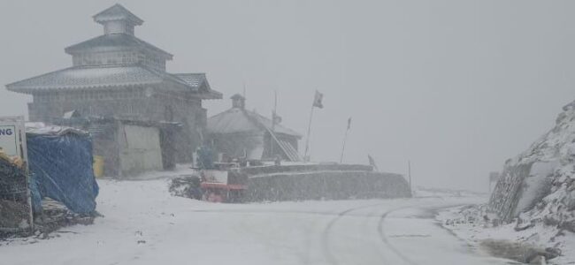 Hirpora Shopian residents demand reopening of Mughal road
