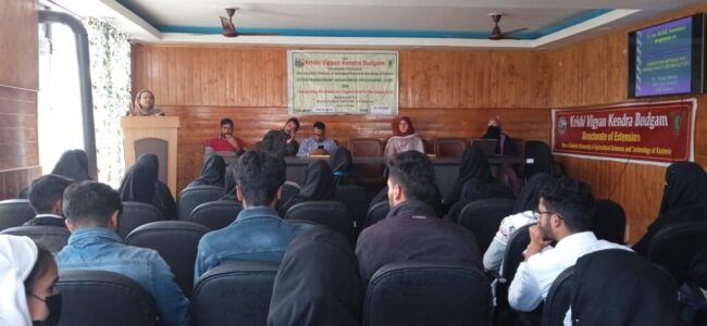 Organic Waste Decomposition: SKUAST-K, KVK Budgam organizes EAP on Composting Methods