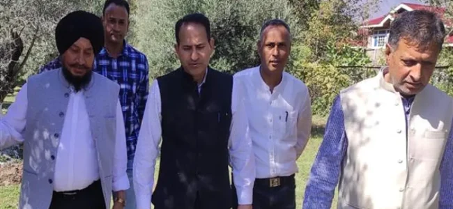 Director Horticulture conducts tour of Kupwara