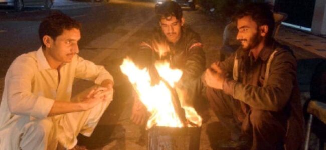 Night chill returns in Kashmir as temp slides to minus 1.0°C