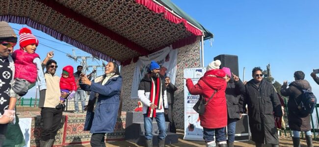 Gulmarg witnesses tourist surge after much awaited snowfall Gulmarg witnesses tourist surge after much awaited snowfall