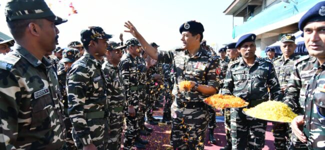 Lok Sabha Elections: Dir Gen SSB concludes two-day visit to Kashmir Valley Lok Sabha Elections: Dir Gen SSB concludes two-day visit to Kashmir Valley