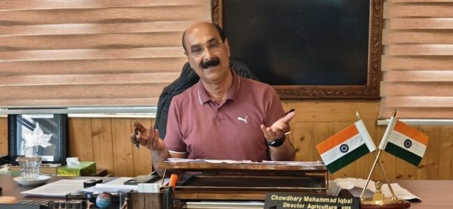 Dir Agri reviews Agriculture scenario in Kashmir