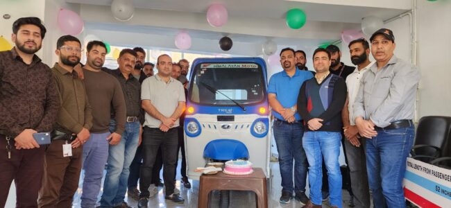 Himalayan Motors Inaugurated New Showroom at Karan Nagar Sgr