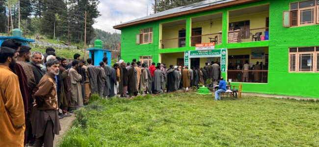 Sat phones, special runners and more… all in place for polls in Anantnag-Rajouri Sat phones, special runners and more… all in place for polls in Anantnag-Rajouri