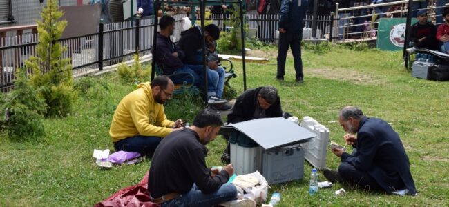 Lok Sabha Elections 2024: Election parties dispatched for polling stations across Srinagar PC