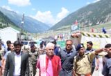 LG Sinha visits Baltal base camp, interacts visit Amarnath pilgrims LG Sinha visits Baltal base camp, interacts visit Amarnath pilgrims